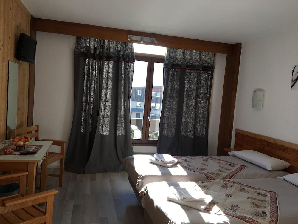 Atmosphere Hotel Les Deux Alpes Bagian luar foto