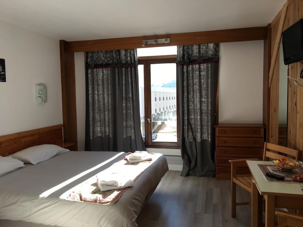 Atmosphere Hotel Les Deux Alpes Bagian luar foto